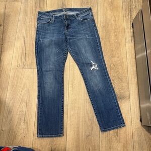 Kut from the Kloth Blue Straight Leg Jeans Distressed Size 8 Petite